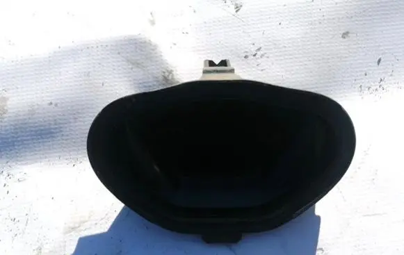 Opel Vectra C Headlight/headlamp dust cover 15619200