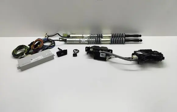 BMW 5 F10 F11 Tailgate hydraulic set 7333928 61357333928 7207015