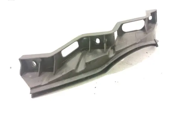 Volkswagen PASSAT B6 Front bumper mounting bracket 3C0807890