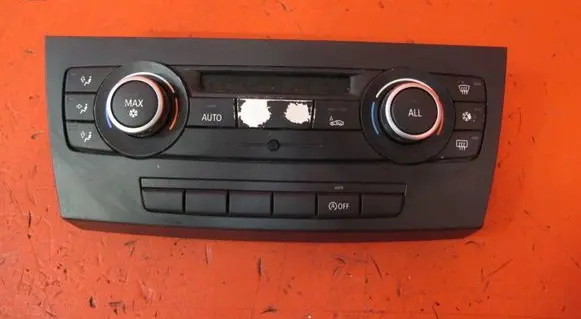 BMW 3 E90 E91 Climate control unit 9224545