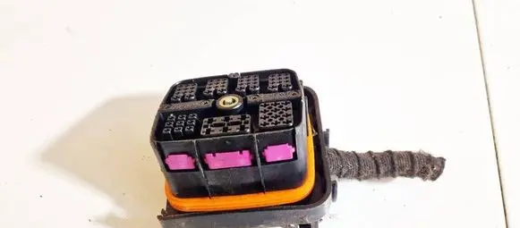 Volkswagen Polo IV 9N3 Fuse box set 1394617