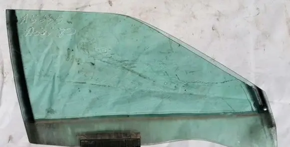 Audi 80 90 B3 Front door window glass four-door 
