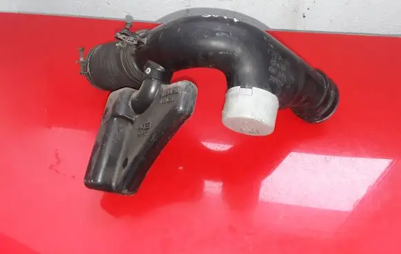 Subaru Outback Air intake duct part A12AE03 A43AE00