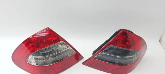 Mercedes-Benz E W211 Rear/tail lights set 07082210 334550 03202310