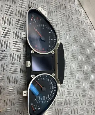 Audi A6 S6 C6 4F Speedometer (instrument cluster) 4FO920900