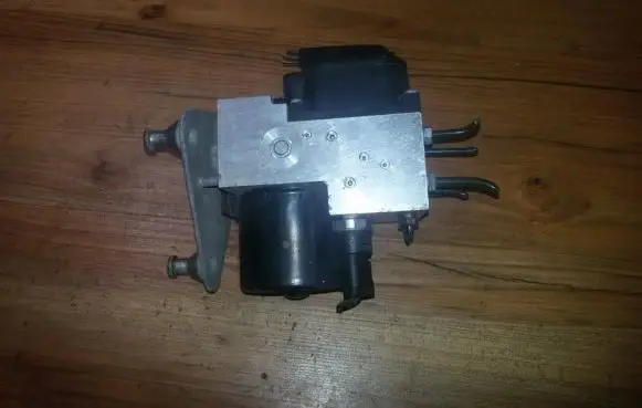 Mercedes-Benz A W168 ABS Pump 0265202461 a0044310312