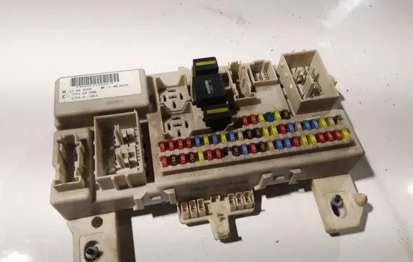 Fuse box set