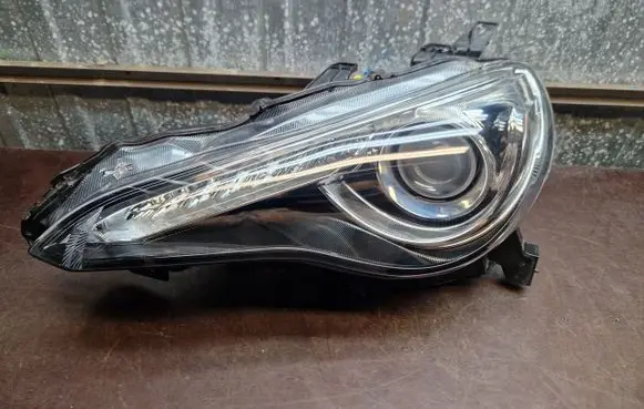 Toyota C-HR I Headlights/headlamps set 