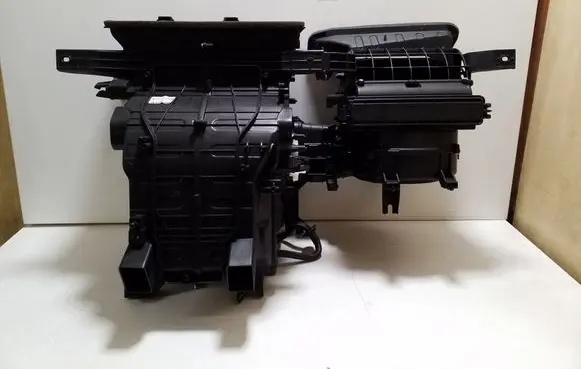 KIA Stonic Interior heater climate box assembly housing 18032115Y1 1803211546