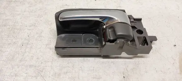 Toyota Avensis T250 Rear door interior handle 50594A1