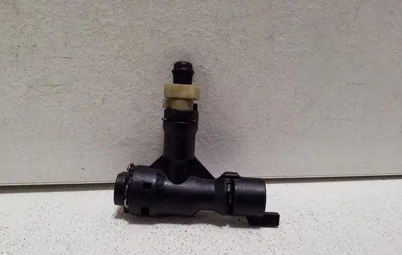 Audi Q3 8U Clutch pipe/line 1K0721468C