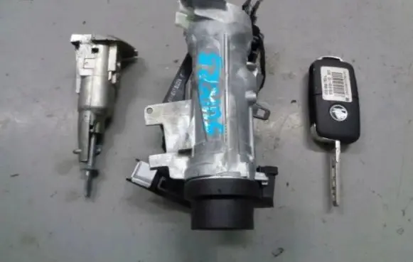 Skoda Superb B6 (3T) Ignition lock