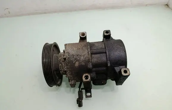 Hyundai i40 Air conditioning (A/C) compressor (pump) 1B33E00700