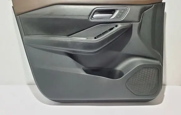 Nissan X-Trail T33 Front door card panel trim 809A16RP4A