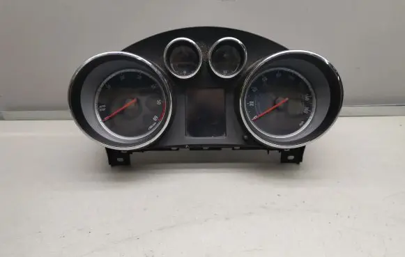 Opel Insignia A Speedometer (instrument cluster) 22936896