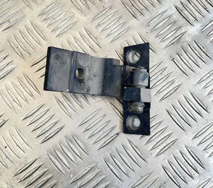 BMW 5 E60 E61 Rear door lower hinge 7068090