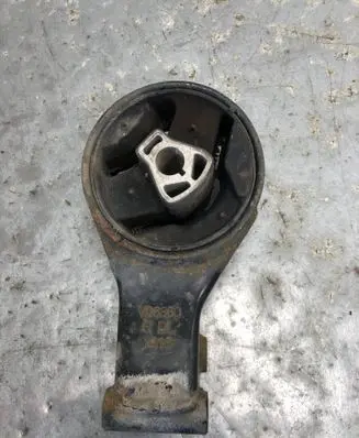 Opel Astra J Engine mount bracket 13248630