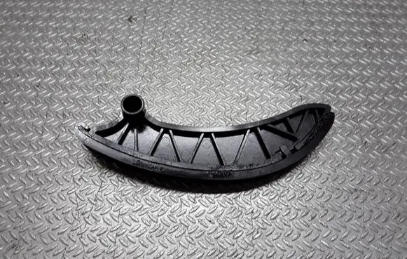 Mercedes-Benz C W204 Slide rail for timing chain 