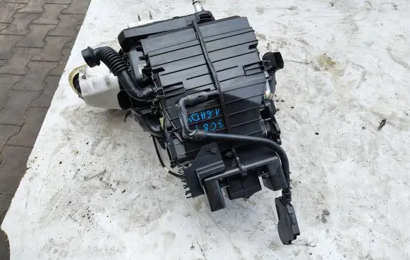 Peugeot 308 Interior heater climate box assembly 9807731580