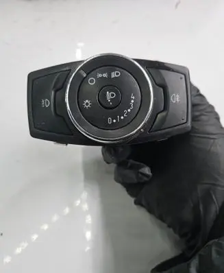 Ford Transit Light switch 10097649