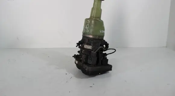 Ford Mondeo MK IV Power steering pump BG913K514AB