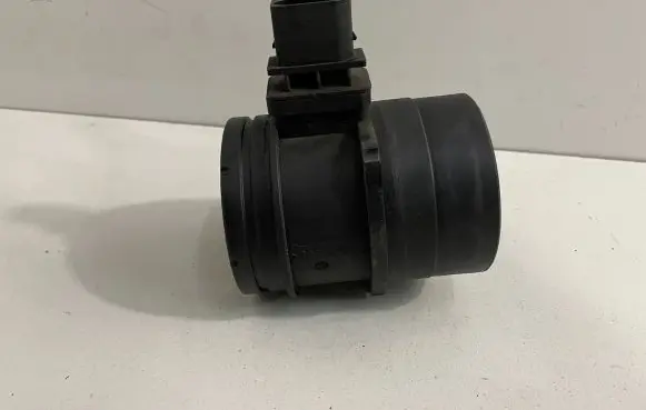 BMW 3 E90 E91 Mass air flow meter 7788743