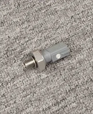 Volkswagen Tiguan Oil pressure sensor 03N919081