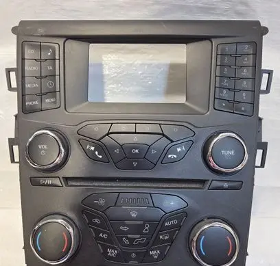 Ford Mondeo MK V Radio/GPS head unit trim FS7T18E245FG