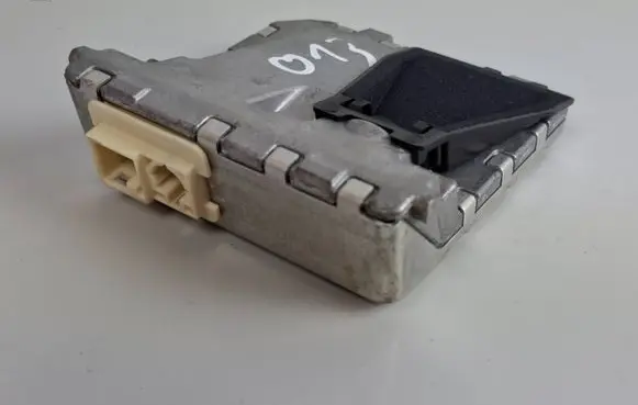 Windshield/windscreen camera