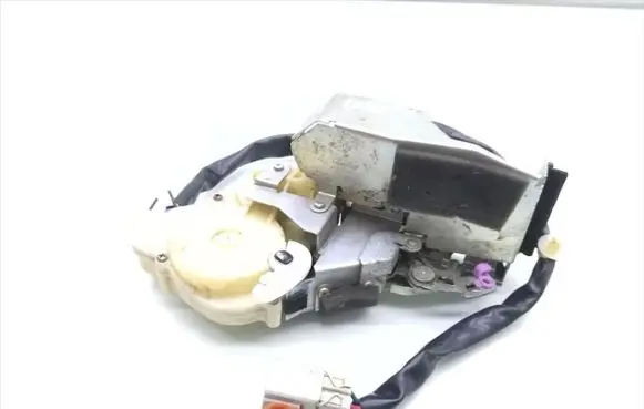 Honda Jazz Front door lock 070426