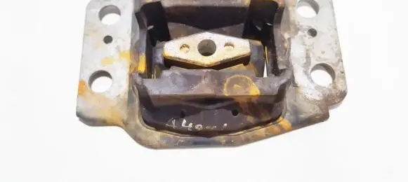 Ford Galaxy Engine mount bracket 30680700 6g91-7m121-bc