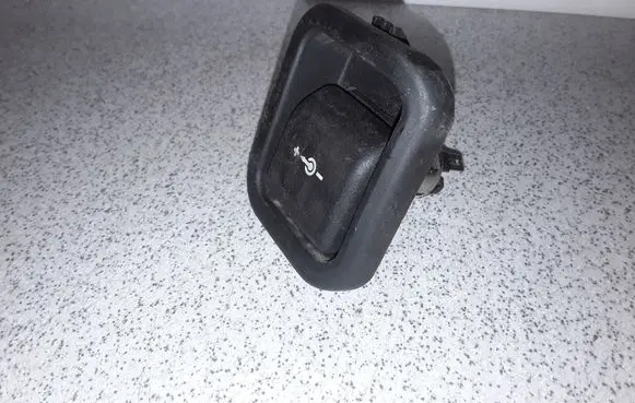 BMW 3 E46 12 V Socket (rear) 7008038