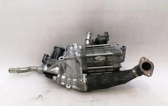 Land Rover Range Rover L405 EGR valve cooler FW939U438AA FW939U483AB