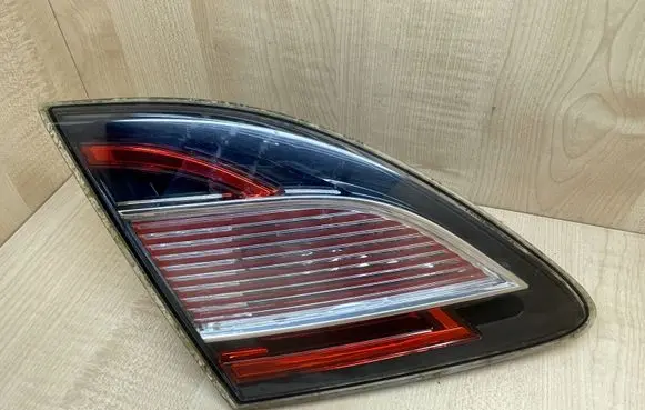 Mazda 6 Tailgate rear/tail lights 13241055 GS1F513F0