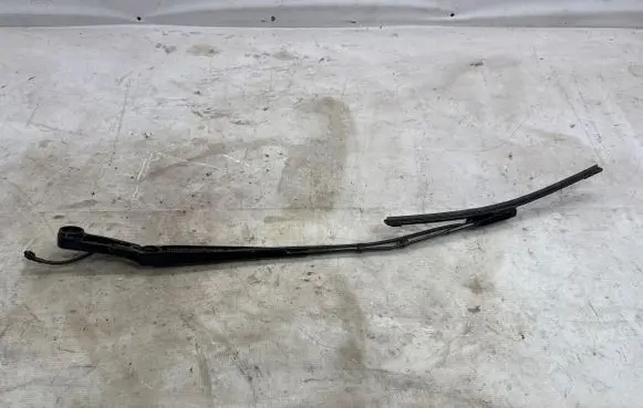 Peugeot 308 Front wiper blade arm 3392126663 9630981980