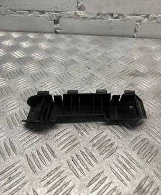 KIA Ceed Front bumper mounting bracket 865171h000