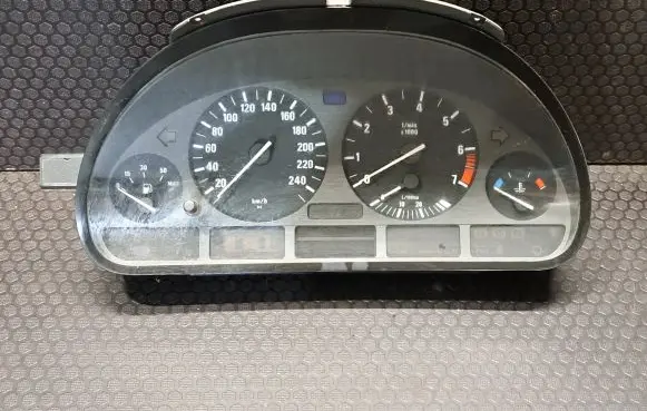 BMW 5 E39 Speedometer (instrument cluster) 62118372354 110008735