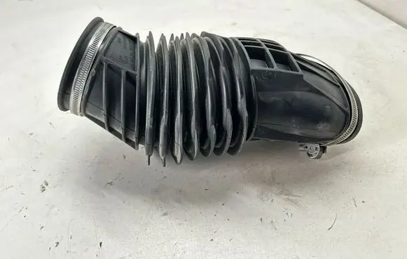 Dodge Hornet Air intake hose/pipe 50565456 68584765AA