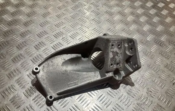 Volvo V60 Driveshaft support bearing bracket 31370633