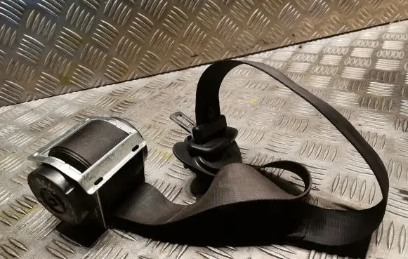 Mini One - Cooper Clubman R55 Front seatbelt 2751226