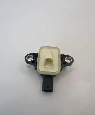 Audi A1 Airbag deployment crash/impact sensor 4H0955557 110316 0008RB4