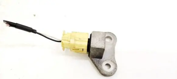 Nissan Qashqai Airbag deployment crash/impact sensor