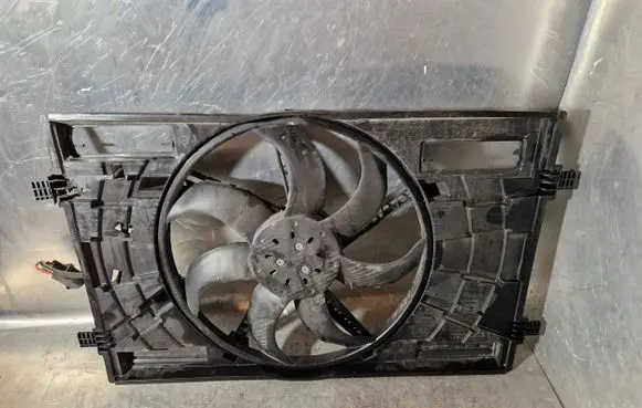 Volkswagen Arteon Radiator cooling fan shroud 5Q0121203DQ 00002643 M0106571