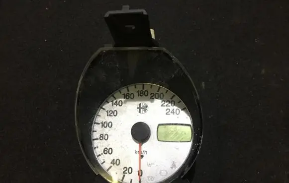Alfa Romeo 156 Speedometer (instrument cluster) 60664278 6160340020