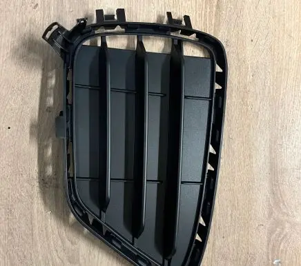BMW X4 F26 Front fog light trim/grill 51117338512
