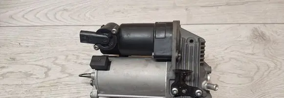 Mercedes-Benz GLE (W166 - C292) Air suspension compressor A1663200204