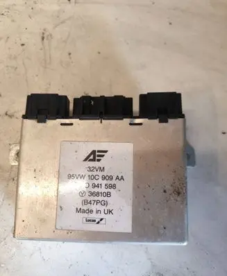 Volkswagen Sharan Comfort/convenience module 7M0941598 95VW10C909AA 36810B