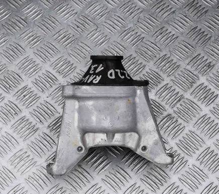 Toyota RAV 4 (XA40) Engine mount bracket 21T1G