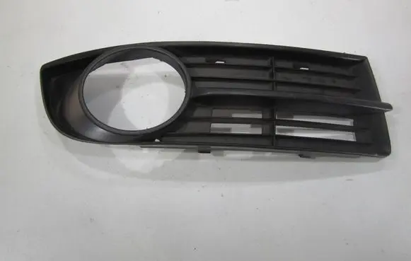 Volkswagen Touran I Front bumper lower grill 1T0853666A NM13404