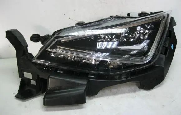 Seat Arona Headlight/headlamp 6F1941007E